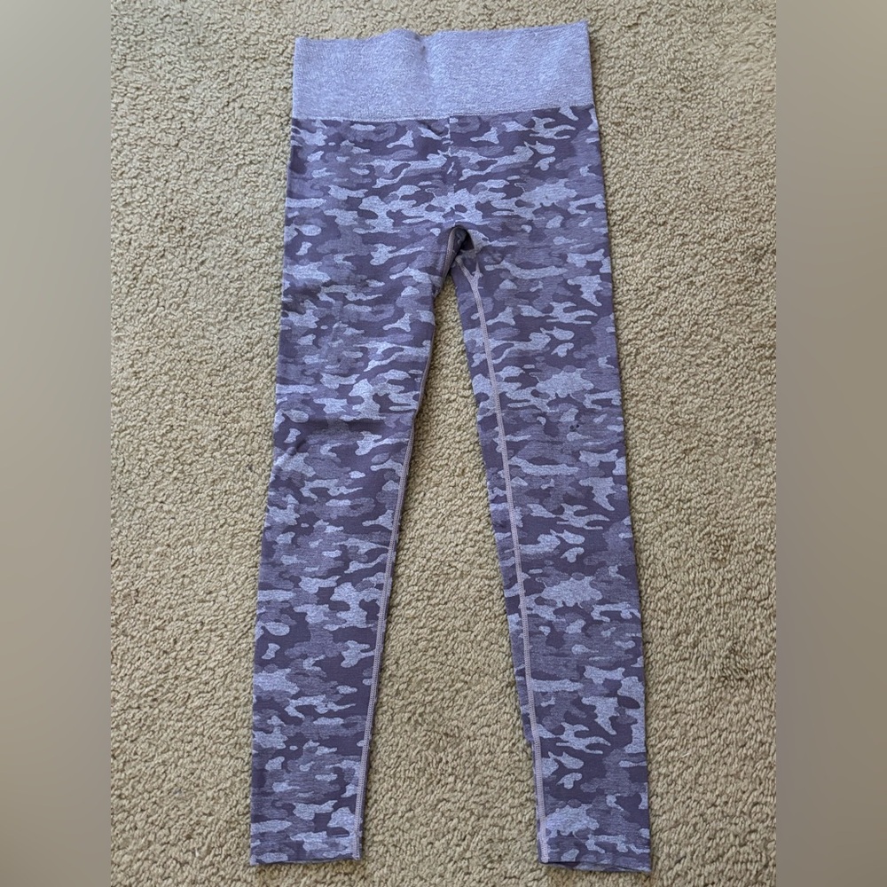 Shein Compression Leggings size Large,